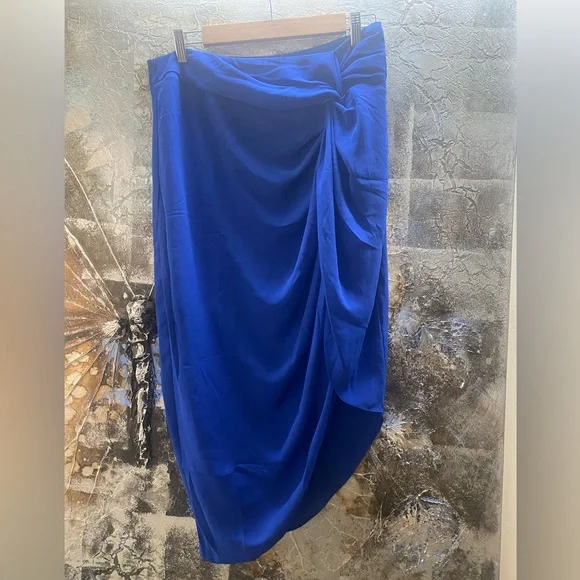 ❌SOLD❌STUNNING FOREVER NEW TULIP DRAPE HIGH LOW FOREVER NEW SKIRT IN BLUE COLOR - Picture 1 of 4